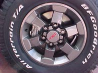 FJ Cruiser TRD Alloy Wheel 2007 Model 16 Inch Gunmetal Gray Special Edition Vehicle Only 